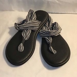 Women’s Sanuk Yoga Sling 2 Prints sandals size 9